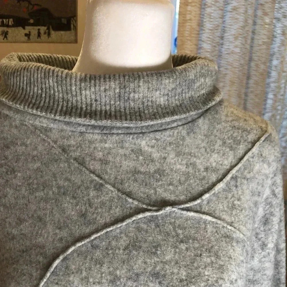 Trisha Tyler gray pullover sweater. Small pocket on front left. Size S - Picture 2 of 11